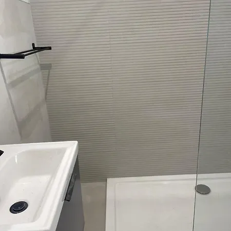 Modern And Accessible Apartment Galway